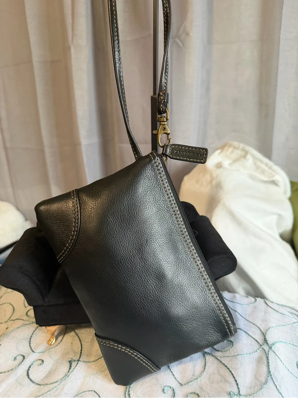 Levenger Black Pebbled Genuine Leather St. Tropez Wristlet Pouch Bag